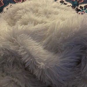 furry blanket, really cozy